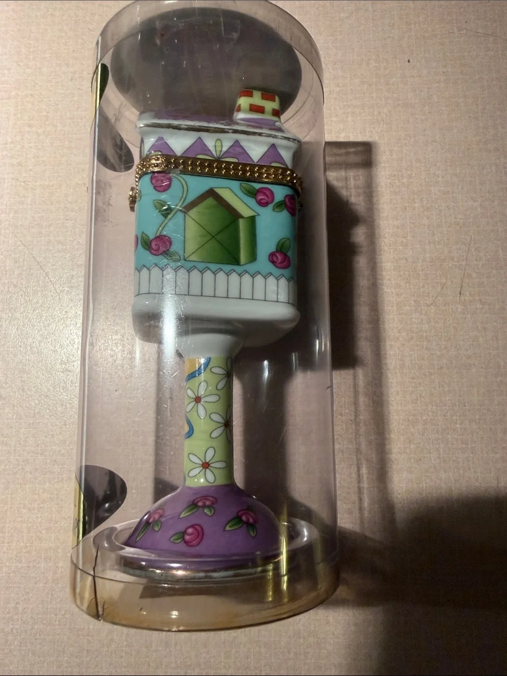 Still in original packaging 24K gold accents Hand Painted Postage Stamp Holder